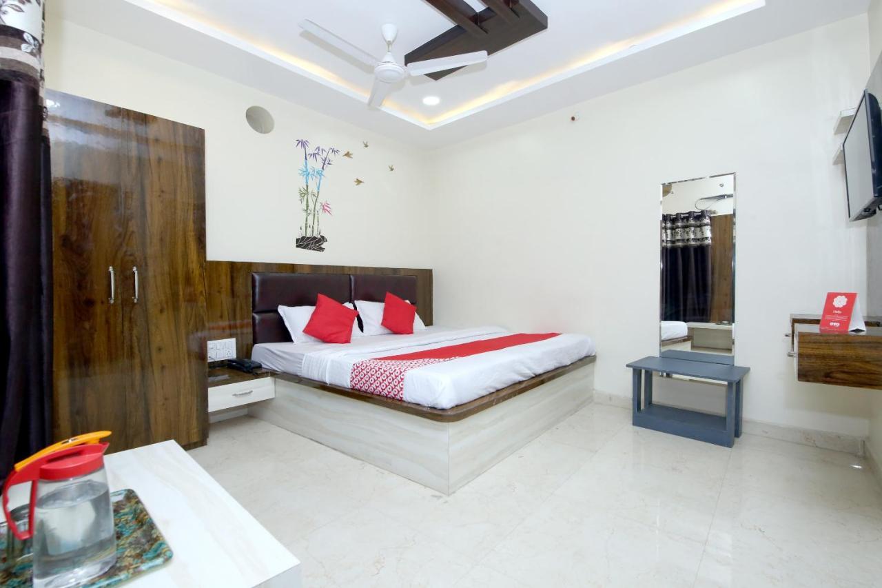 Oyo Flagship 27933 Hotel Green Valley Rāipur Екстериор снимка